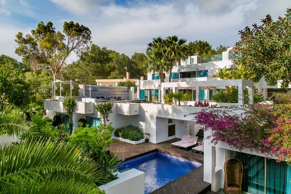 Modern architecture and private pools in the finest contemporary luxury villas in Ibiza.