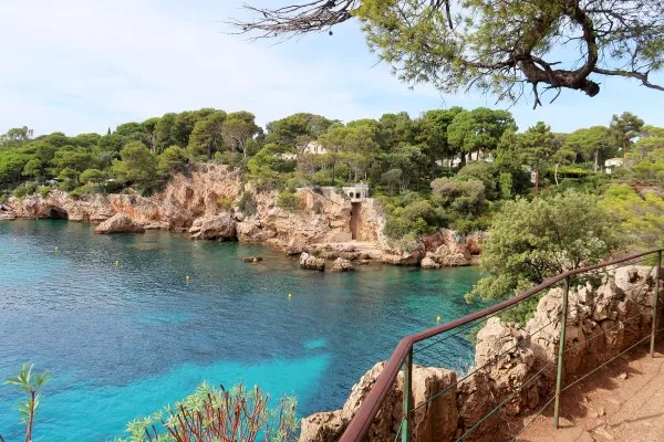 Exceptional sea views from the tip of Cap d'Antibes, an emblematic peninsula on the Côte d'Azur, home to some of the finest luxury villas and hotels.