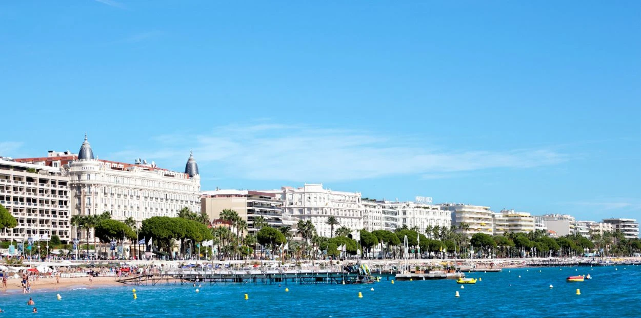 cannes croisette vue carlton majestic