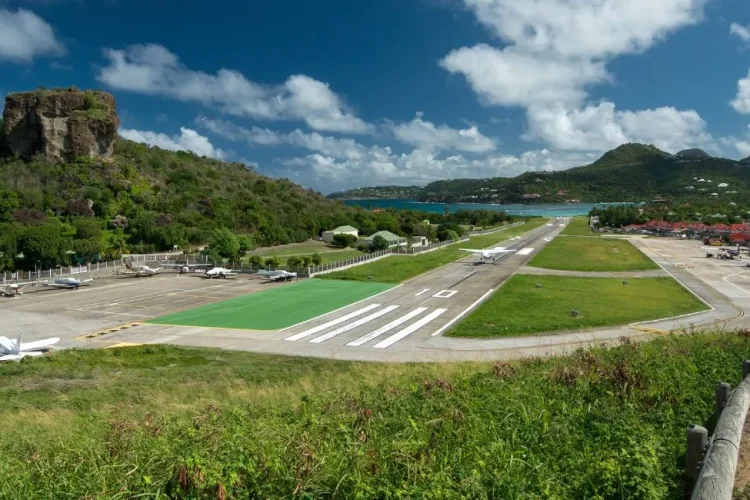 how to get st barts from new york