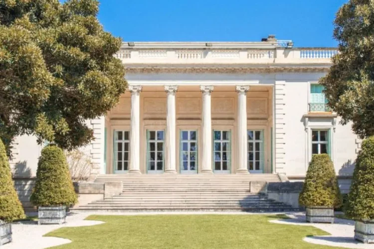 The most beautiful villas in Cap d'Antibes | Luxury, prestige, and sea view