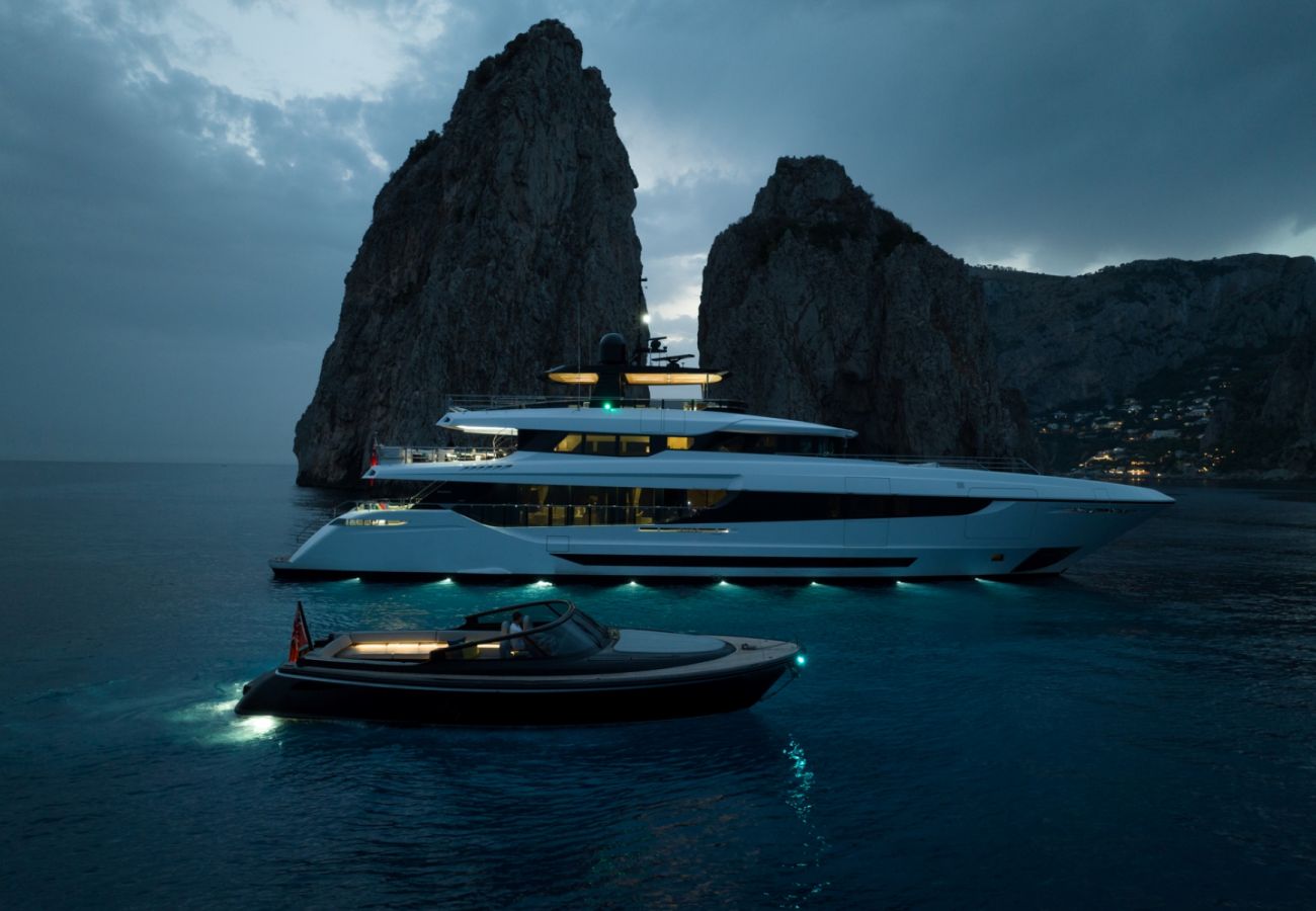 Barco en San Bartolomé - YACHT HALARA 5-BD