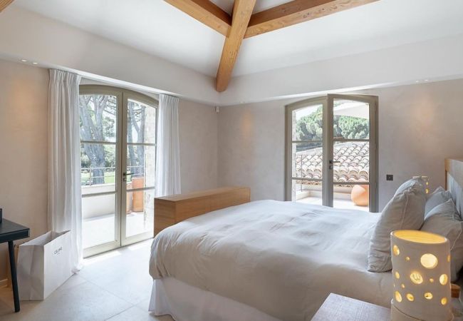 Villa en Ramatuelle - Villa Alocasia St Tropez Costa de Azul 5-bd Villa en Ramatuelle - Villa Alocasia St Tropez Costa de Azul 5-bd