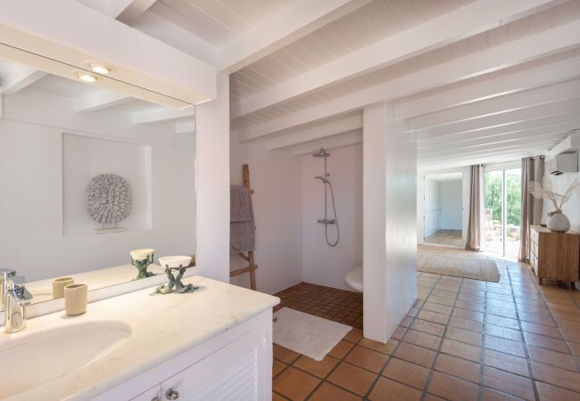 Villa en Saint Barthélemy - Villa Chant de L'océan San Bartolomé 2-bd Villa en Saint Barthélemy - Villa Chant de L'océan San Bartolomé 2-bd