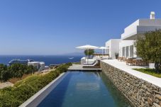 Villa Tagoo Mykonos para 10 personas frente al puerto viejo de Mykonos
