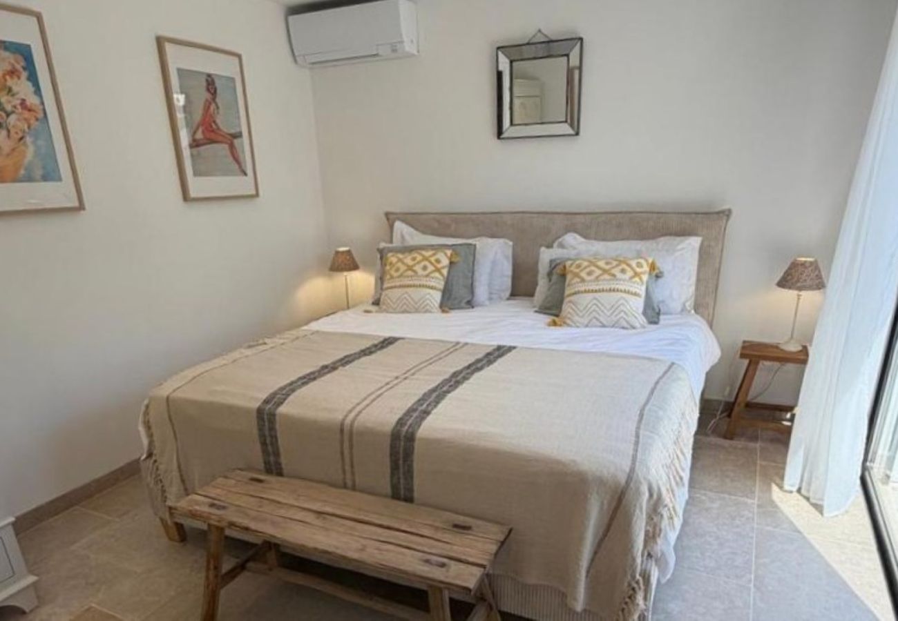 Villa en Saint-Tropez - Villa Fontaine du Pin Saint-Tropez 4-bd