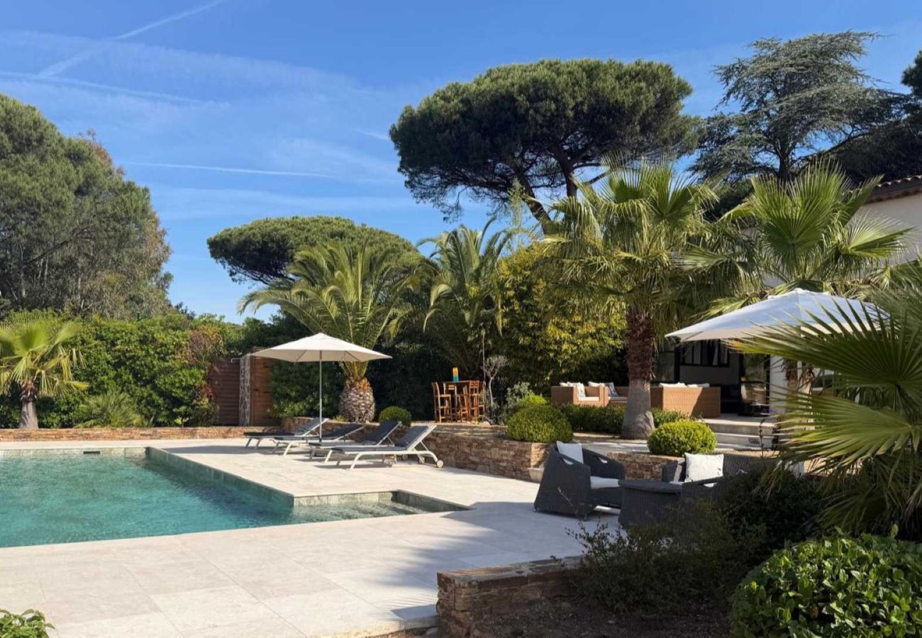 Villa en Saint-Tropez - Villa Fontaine du Pin Saint-Tropez 4-bd
