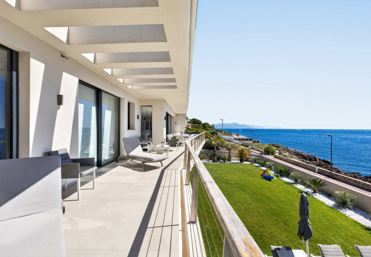 Villa en Antibes - Villa Houmoana Cap d'Antibes Costa de Azul 5-BD