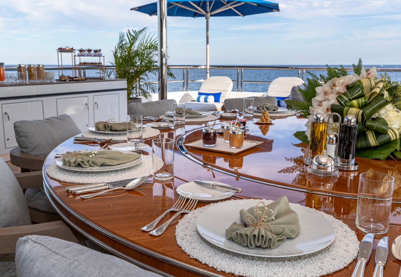 Bateau à Saint Barthélemy - YACHT TOP FIVE II  6-BD
