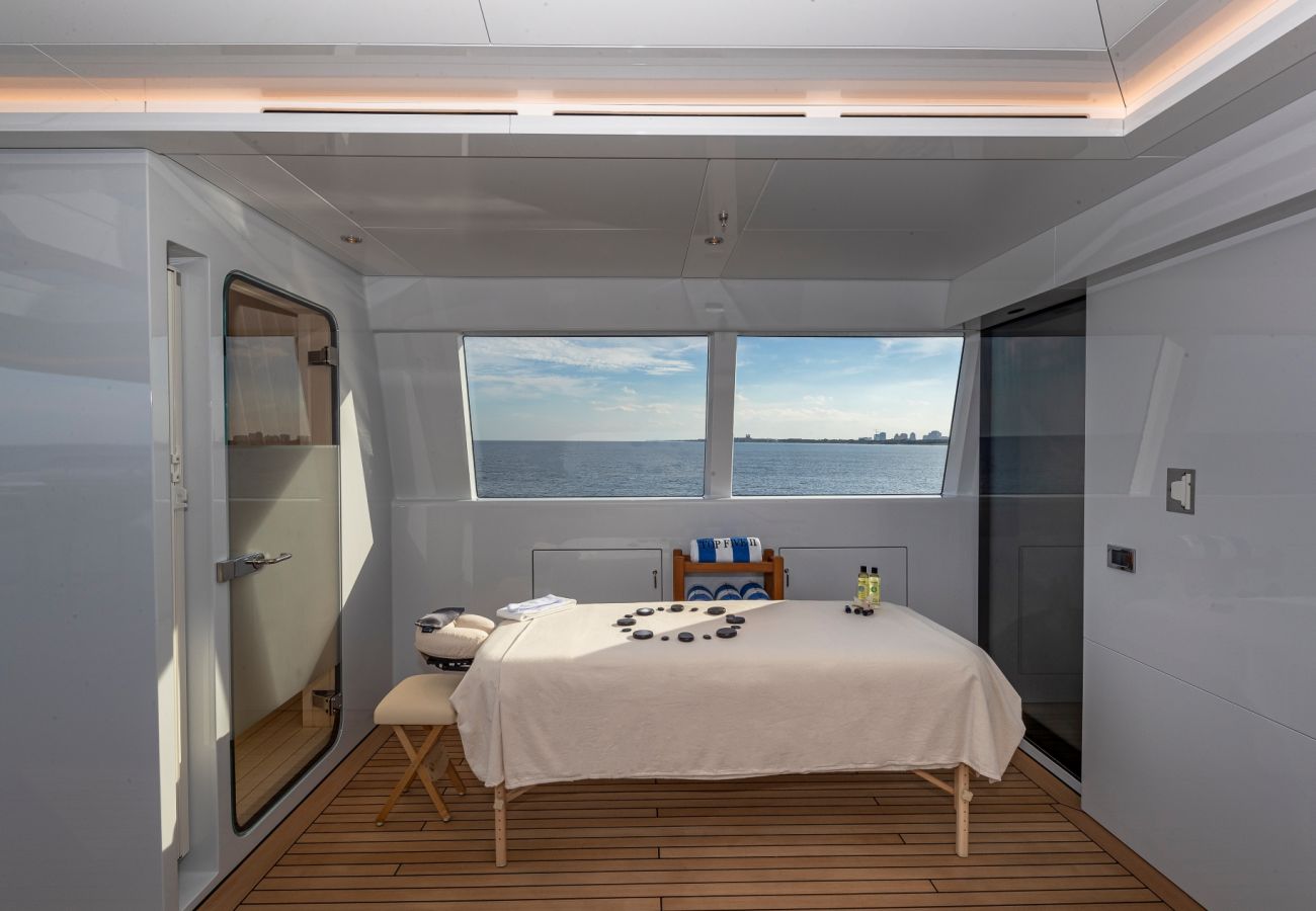 Bateau à Saint Barthélemy - YACHT TOP FIVE II  6-BD