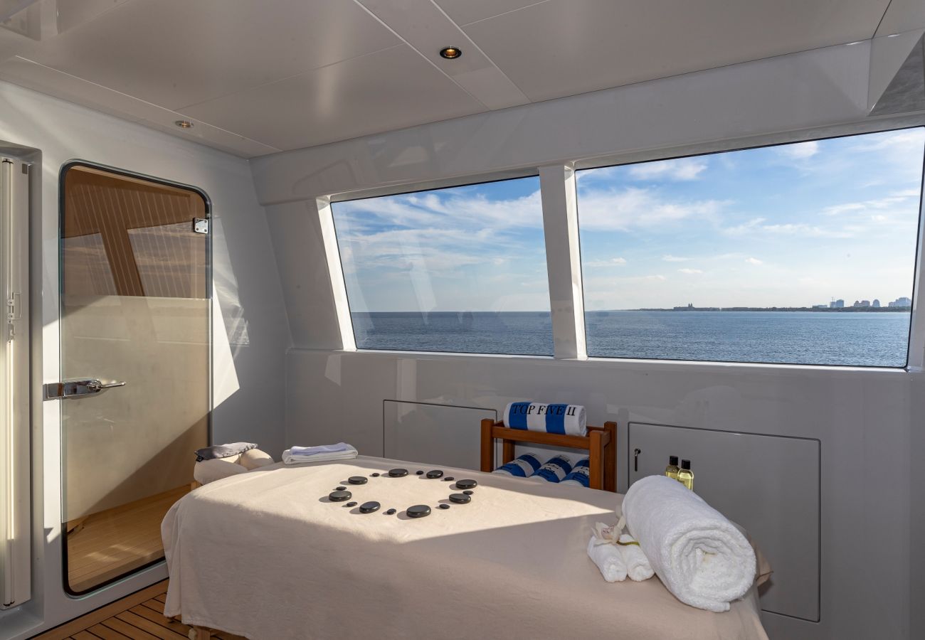 Bateau à Saint Barthélemy - YACHT TOP FIVE II  6-BD