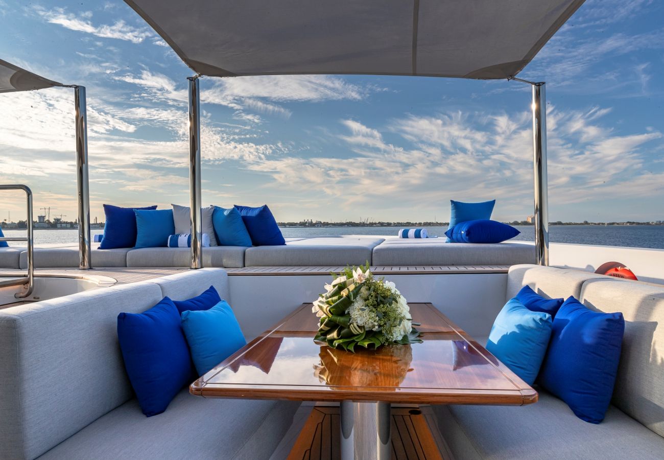 Bateau à Saint Barthélemy - YACHT TOP FIVE II  6-BD