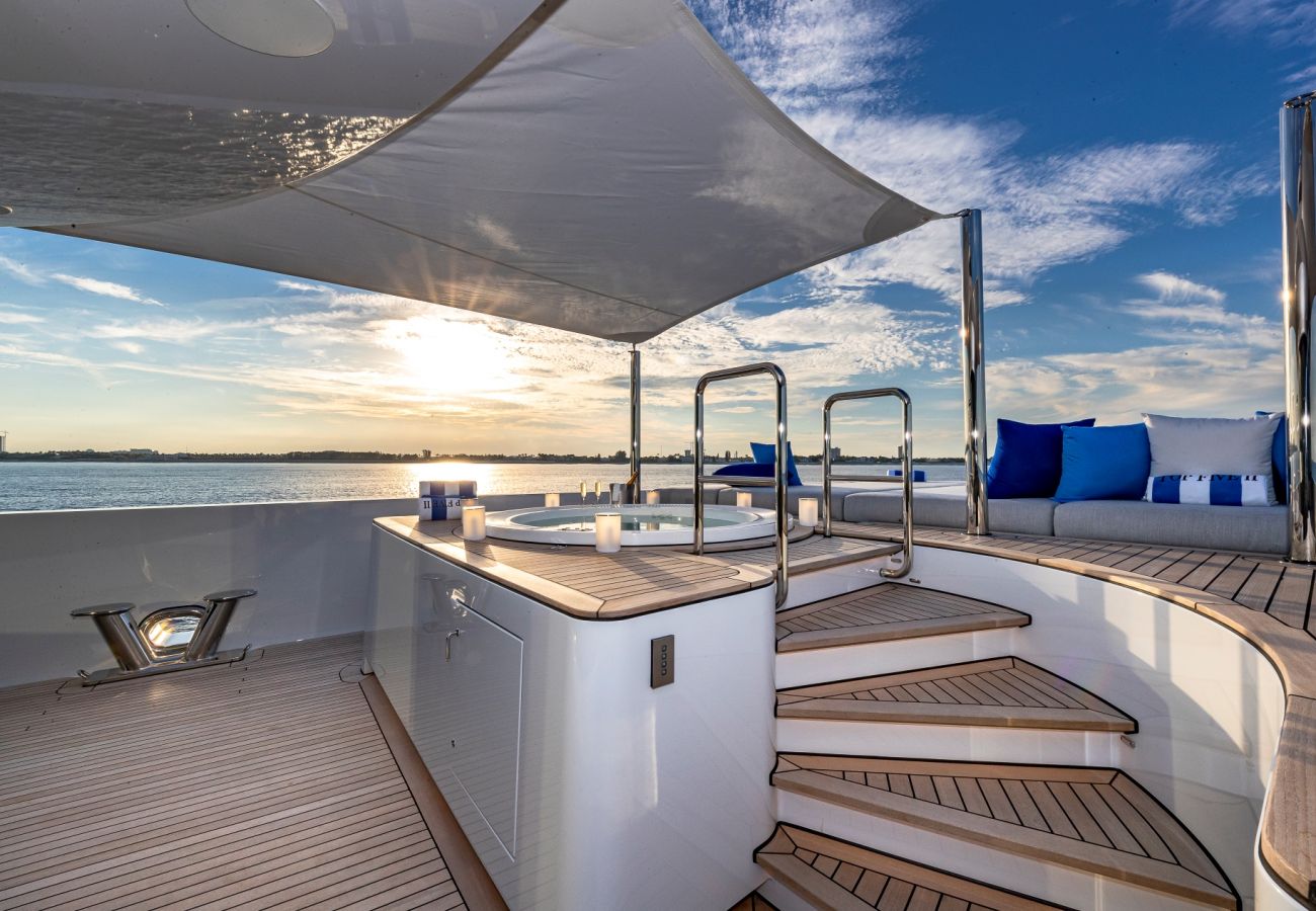 Bateau à Saint Barthélemy - YACHT TOP FIVE II  6-BD