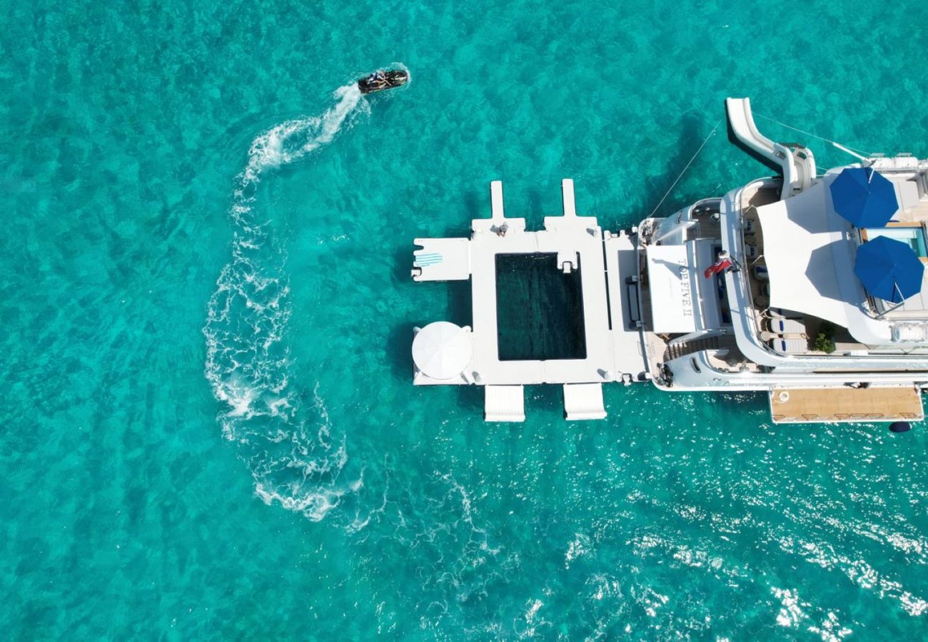 Bateau à Saint Barthélemy - YACHT TOP FIVE II  6-BD