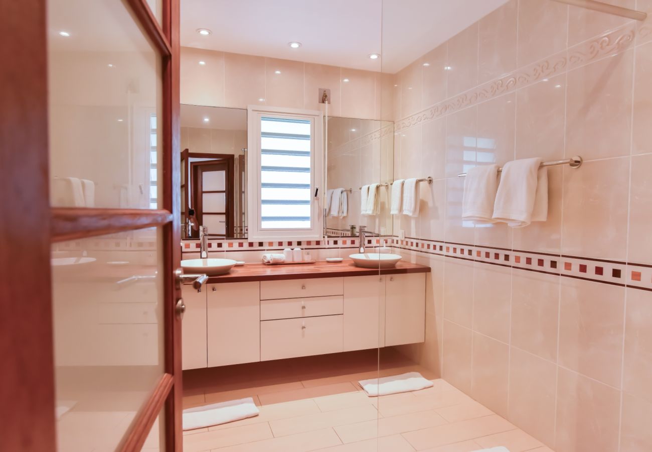 Villa à Saint Barthélemy - Villa Au Coeur du Rocher St Barth 2-bd