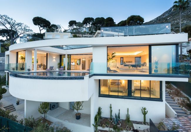Villa à Eze - Villa Paradise Eze Côte d'Azur 5-bd Villa à Eze - Villa Paradise Eze Côte d'Azur 5-bd
