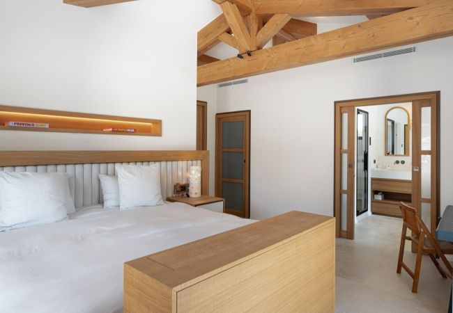 Villa à Ramatuelle - Villa Alocasia St Tropez Côte d'Azur 5-bd Villa à Ramatuelle - Villa Alocasia St Tropez Côte d'Azur 5-bd