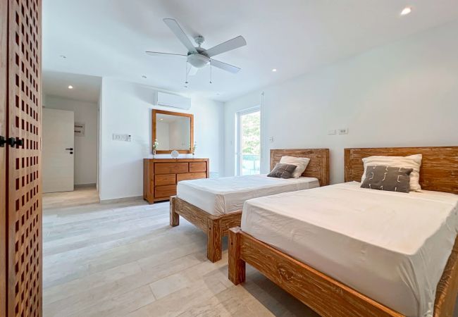 Condominium in Oyster Pond - Ref. 496707 Condominium in Oyster Pond - Ref. 496707