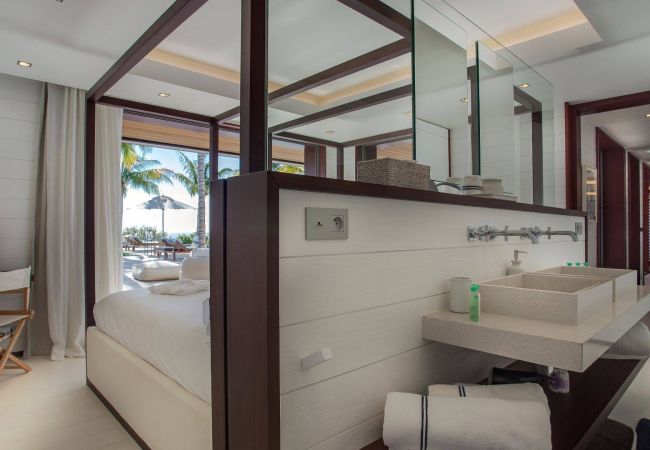 Villa in Saint Barthélemy - Villa Blanc Bleu St Barths 6-bd Villa in Saint Barthélemy - Villa Blanc Bleu St Barths 6-bd