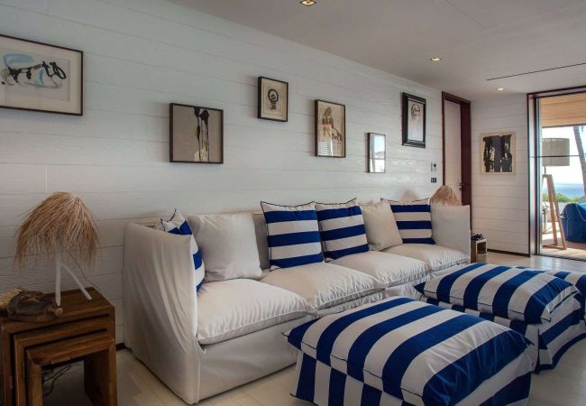 Villa in Saint Barthélemy - Villa Blanc Bleu St Barths 6-bd Villa in Saint Barthélemy - Villa Blanc Bleu St Barths 6-bd