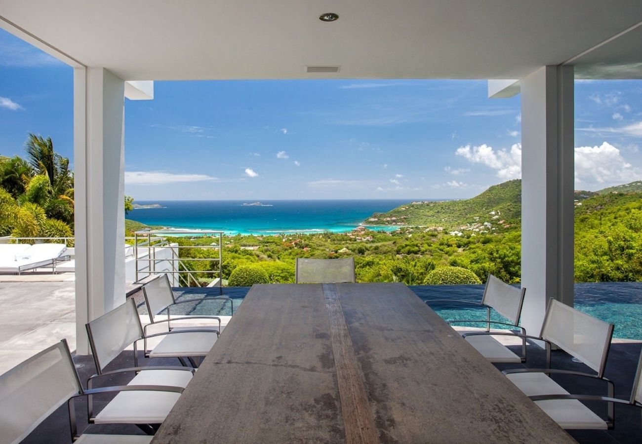 villa near the beach in st barths