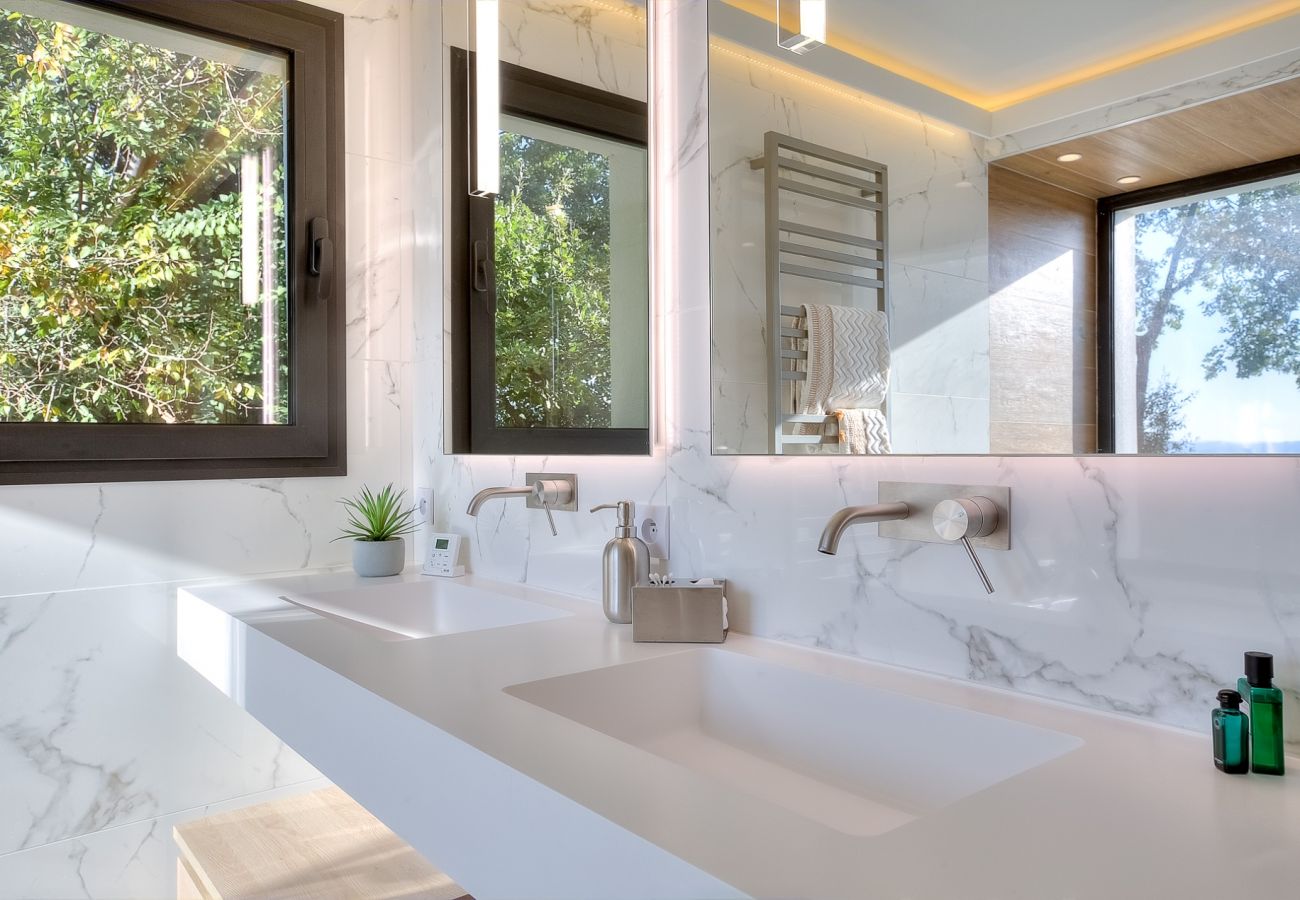Villa in Mouans-Sartoux - Villa Medinilla Mouans-Sartoux French Riviera 5-bd