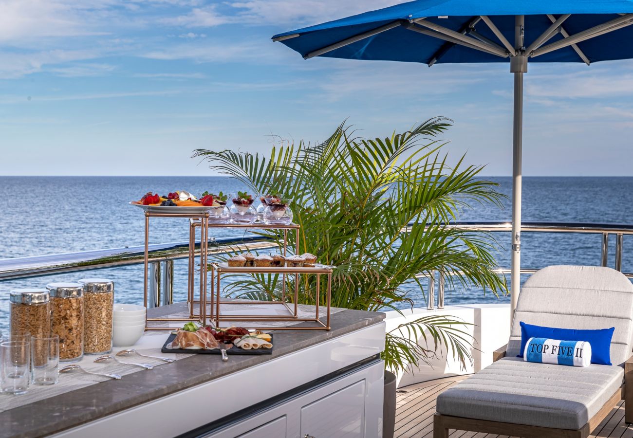 Boat in Saint Barthélemy - YACHT TOP FIVE II  6-BD