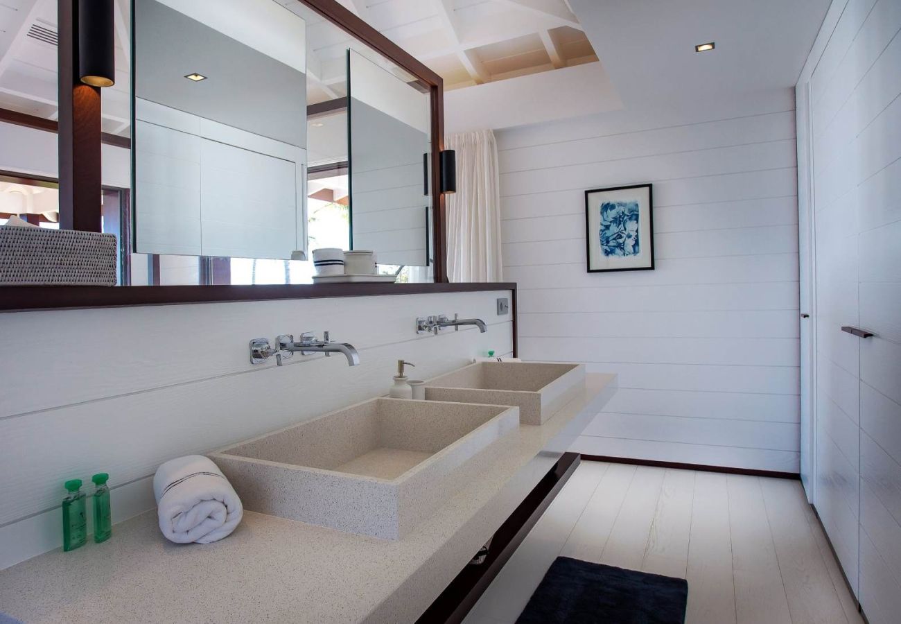 Villa in Saint Barthélemy - Villa Blanc Bleu St Barths 4-bd