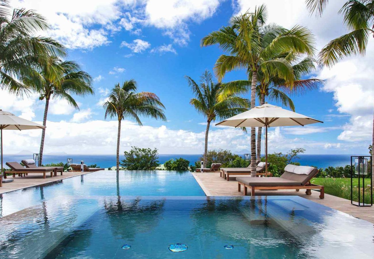 Villa Blanc Bleu St. Barts for 10 persons