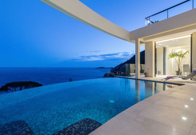 Villa in Eze - Villa Paradise Eze French Riviera 5-bd Villa in Eze - Villa Paradise Eze French Riviera 5-bd