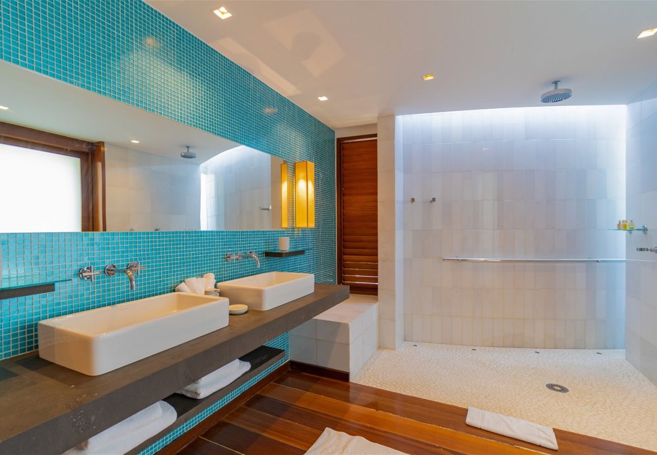 Villa in Saint Barthélemy - Villa La Plage St Barths 6-bd