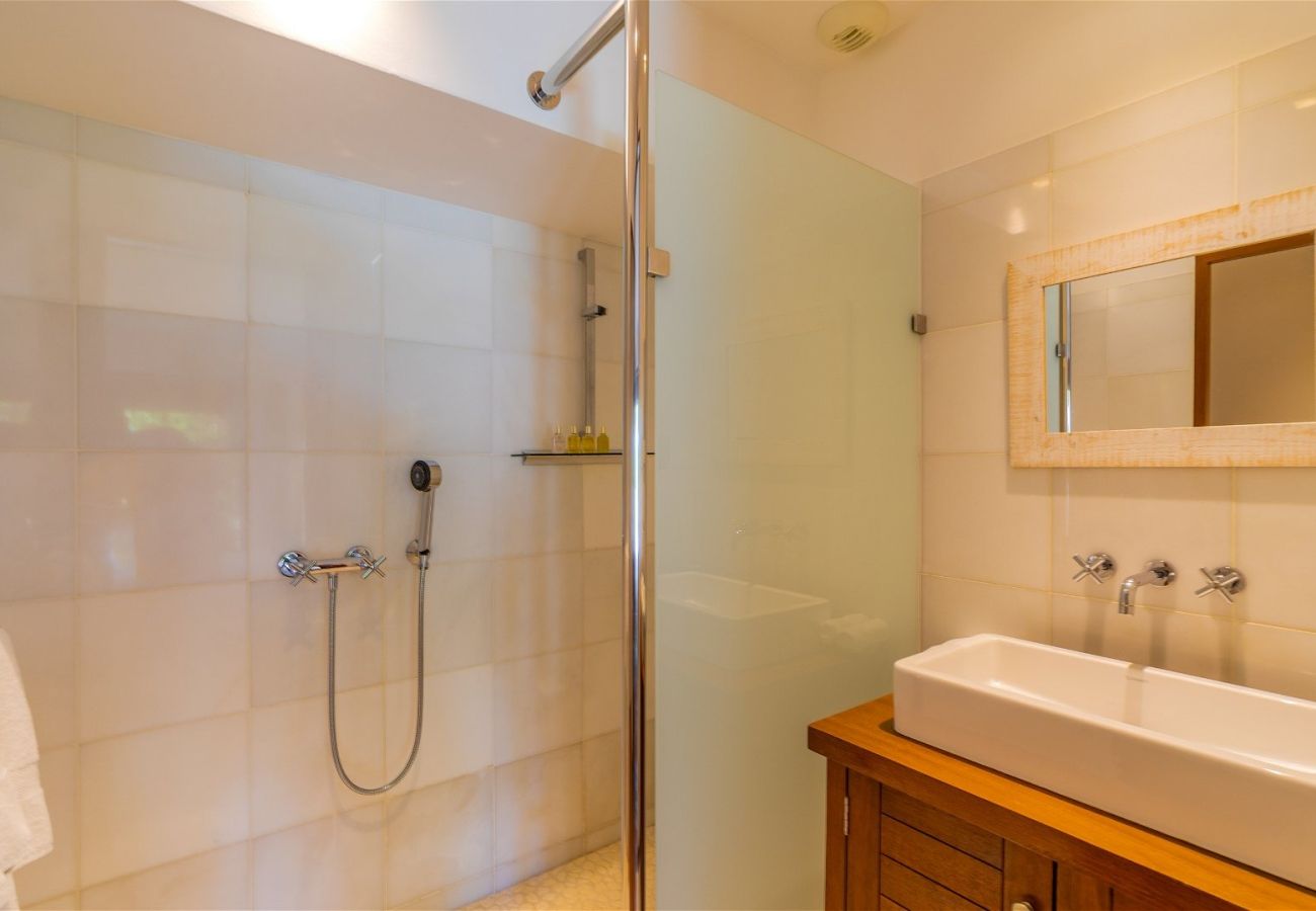 Villa in Saint Barthélemy - Villa La Plage St Barths 6-bd