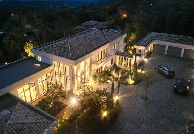 Villa in Tourrettes - Villa Calathéa Tourrettes French Riviera 5-bd Villa in Tourrettes - Villa Calathéa Tourrettes French Riviera 5-bd