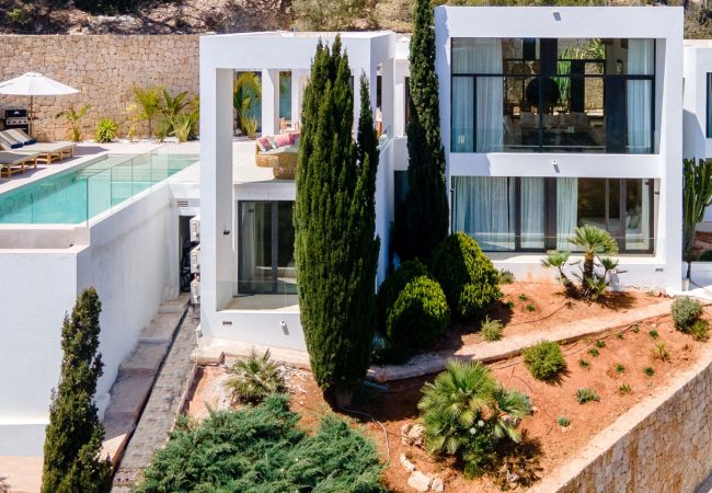 Villa in Santa Eulalia des Riu - Villa Valentina Ibiza 5-bd Villa in Santa Eulalia des Riu - Villa Valentina Ibiza 5-bd