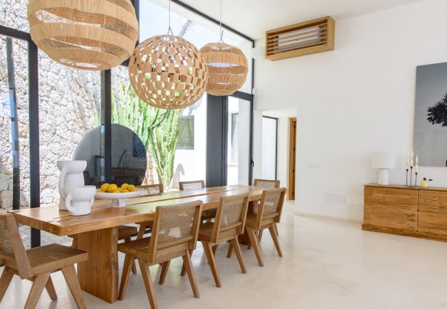 Villa in Santa Eulalia des Riu - Villa Valentina Ibiza 5-bd Villa in Santa Eulalia des Riu - Villa Valentina Ibiza 5-bd