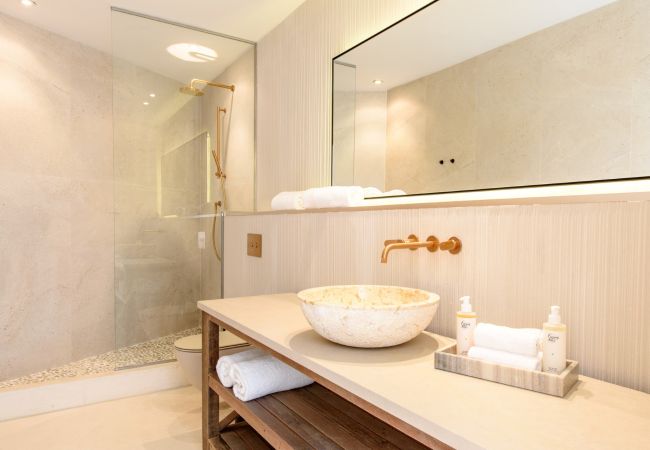 Villa in Santa Eulalia des Riu - Villa Valentina Ibiza 5-bd Villa in Santa Eulalia des Riu - Villa Valentina Ibiza 5-bd