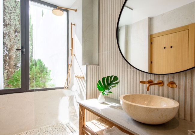 Villa in Santa Eulalia des Riu - Villa Valentina Ibiza 5-bd Villa in Santa Eulalia des Riu - Villa Valentina Ibiza 5-bd