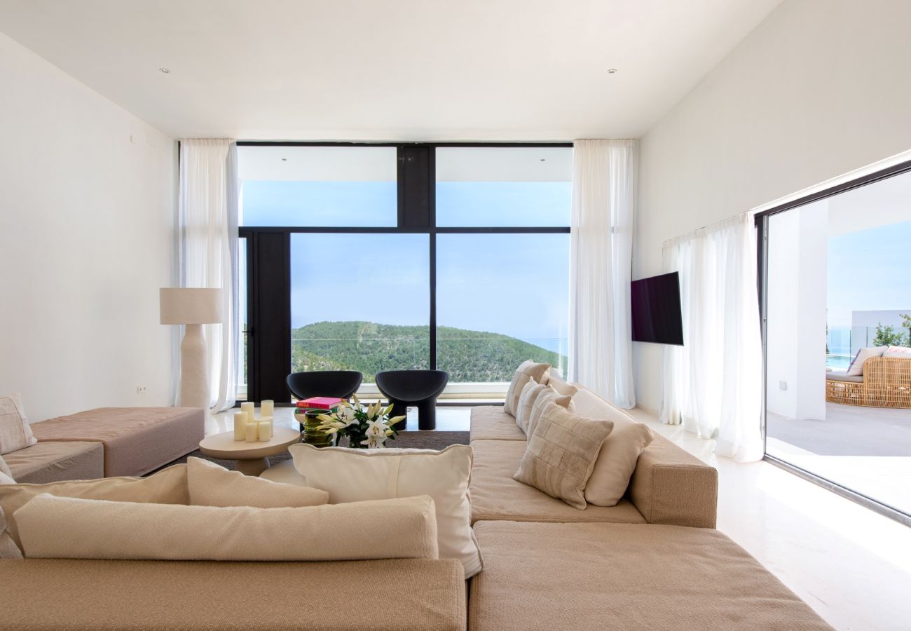 Villa in Santa Eulalia des Riu - Villa Valentina Ibiza 5-bd