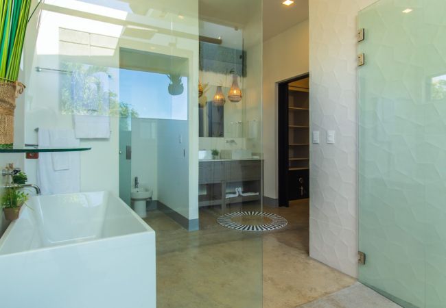 Villa in Tamarindo - Villa Cocoon Santa Cruz Guanacaste 5-bd Villa in Tamarindo - Villa Cocoon Santa Cruz Guanacaste 5-bd