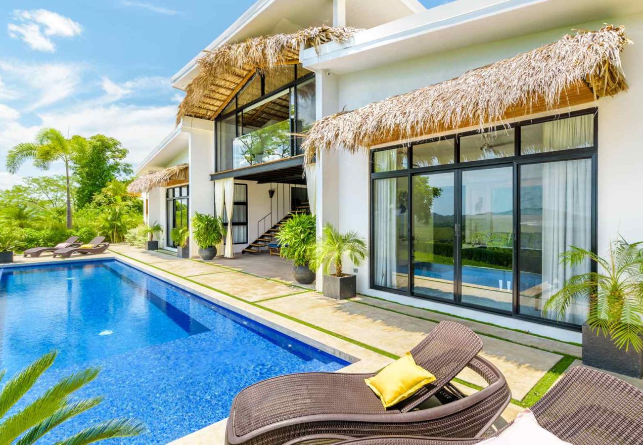 Villa in Tamarindo - Villa Cocoon Santa Cruz Guanacaste 5-bd