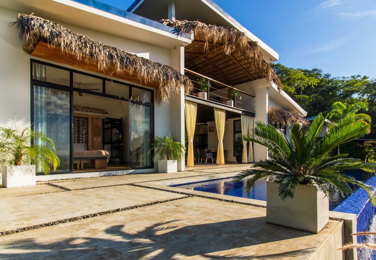 Villa in Tamarindo - Villa Cocoon Santa Cruz Guanacaste 5-bd