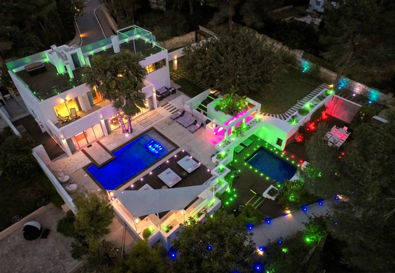 Villa in Santa Eulalia des Riu - Villa India Ibiza 6-bd