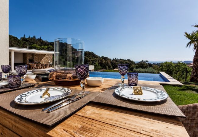 Villa in La Croix-Valmer - Villa Colibri St Tropez French Riviera 10-bd Villa in La Croix-Valmer - Villa Colibri St Tropez French Riviera 10-bd