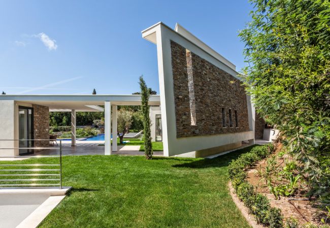 Villa in La Croix-Valmer - Villa Colibri St Tropez French Riviera 10-bd Villa in La Croix-Valmer - Villa Colibri St Tropez French Riviera 10-bd