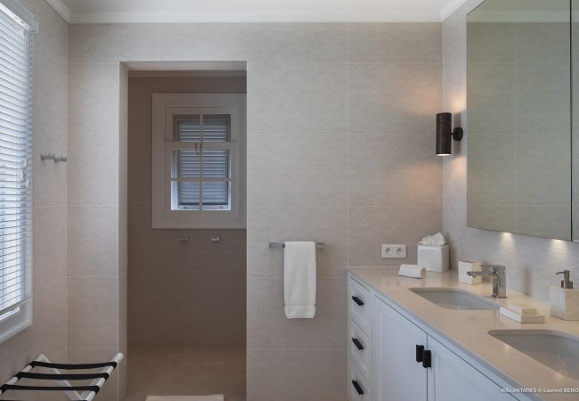 Villa in Saint Barthélemy - Villa Antares St Barths 5-bd Villa in Saint Barthélemy - Villa Antares St Barths 5-bd