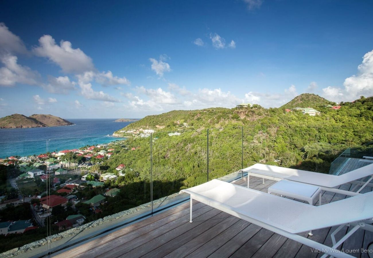 villa with a splendid view of st barths