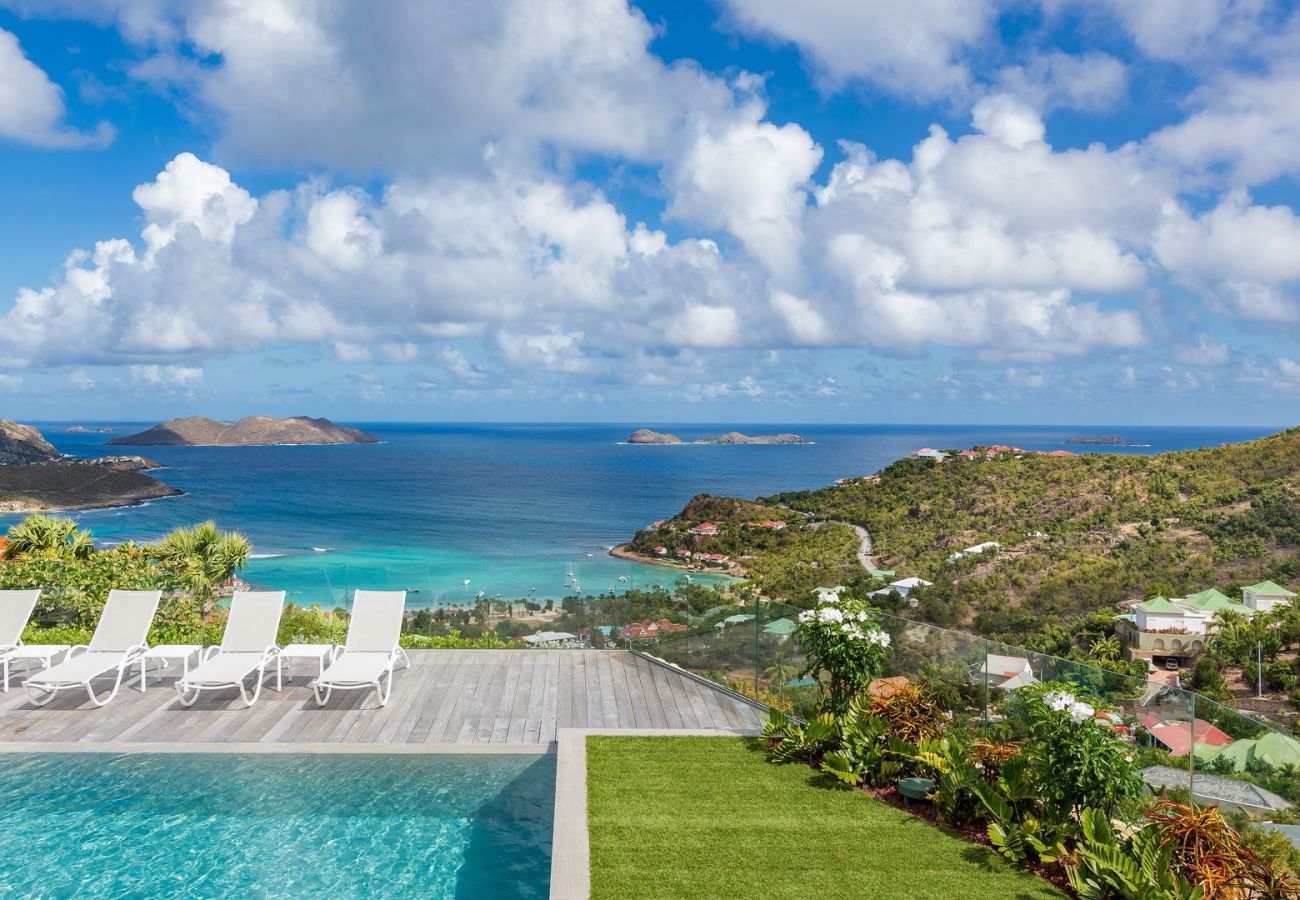  luxurious getaway in St Barts villa