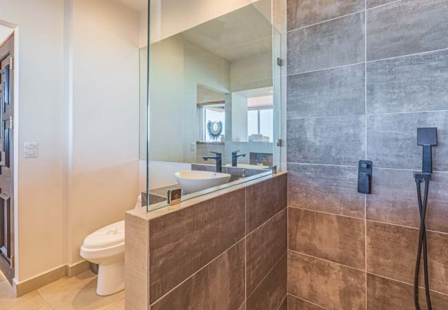 Villa in Tamarindo - Villa Las Colinas Santa Cruz Guanacaste 7-bd Villa in Tamarindo - Villa Las Colinas Santa Cruz Guanacaste 7-bd