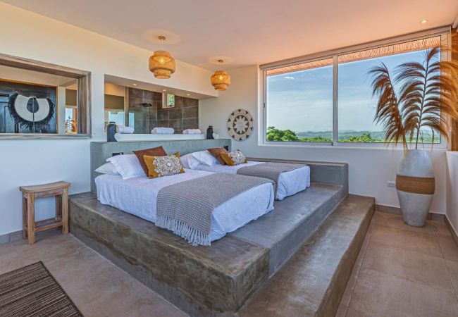 Villa in Tamarindo - Villa Las Colinas Santa Cruz Guanacaste 7-bd Villa in Tamarindo - Villa Las Colinas Santa Cruz Guanacaste 7-bd