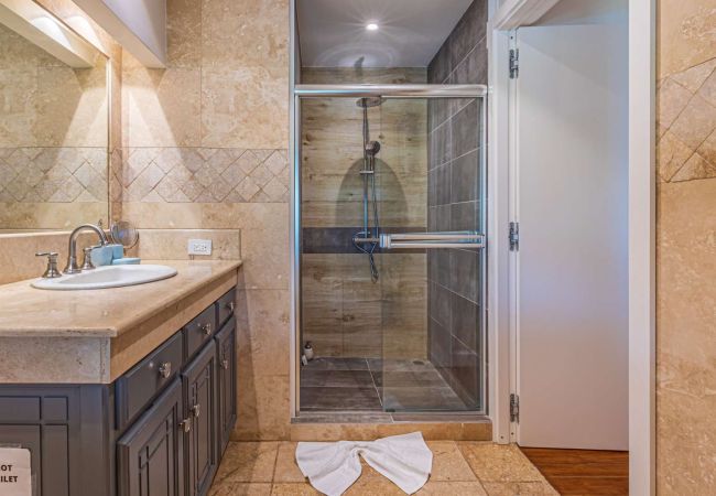 Villa in Tamarindo - Villa Las Colinas Santa Cruz Guanacaste 7-bd Villa in Tamarindo - Villa Las Colinas Santa Cruz Guanacaste 7-bd